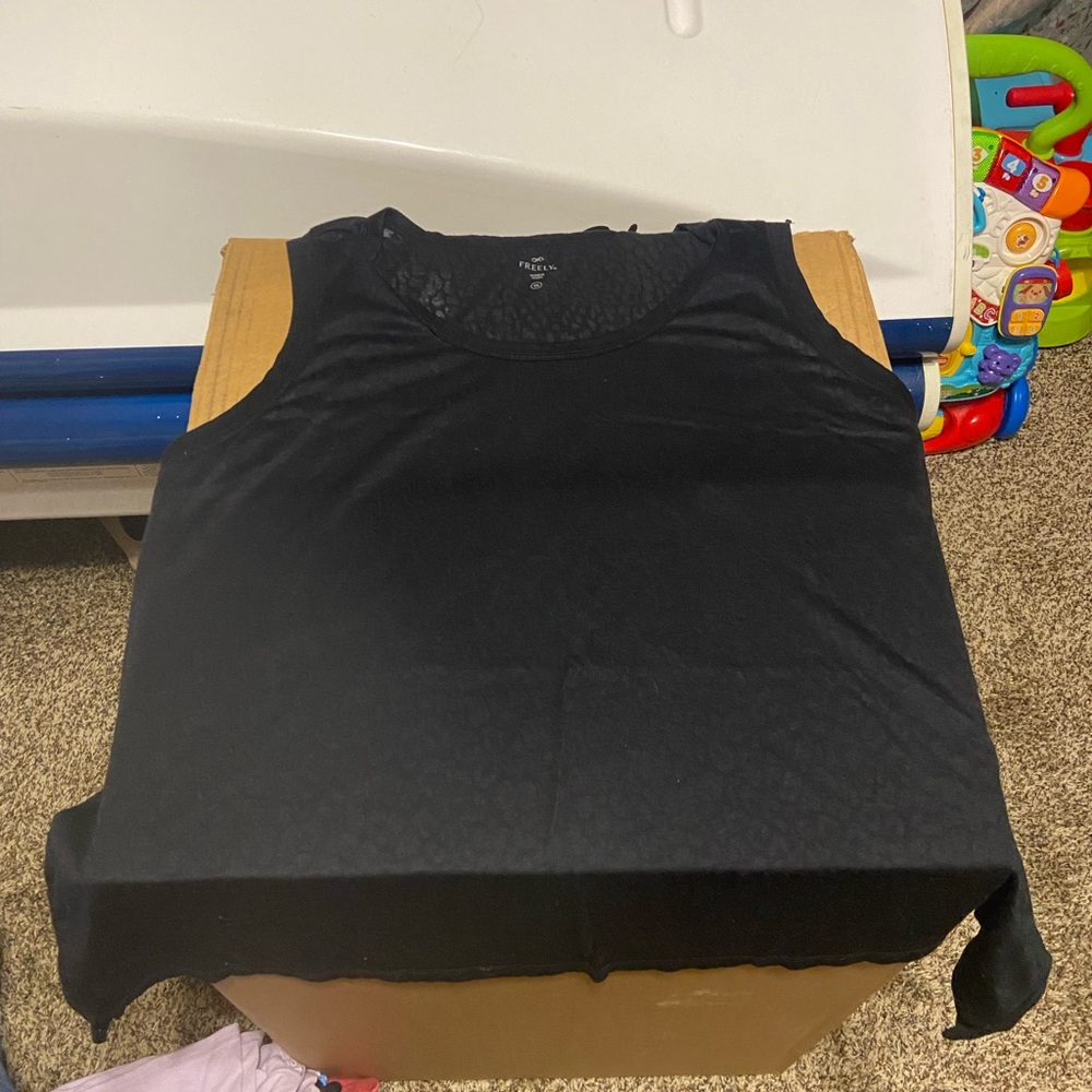 2/$10 | The Academy | Freely | Size: 1X